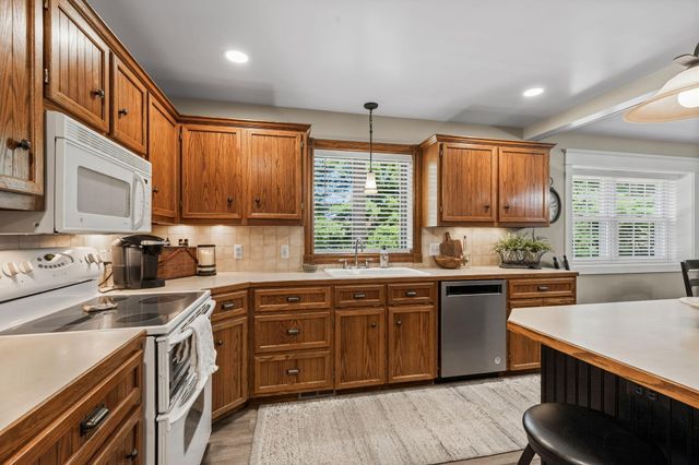 1861 Pine Grove Drive, Georgetown Twp, MI 49428