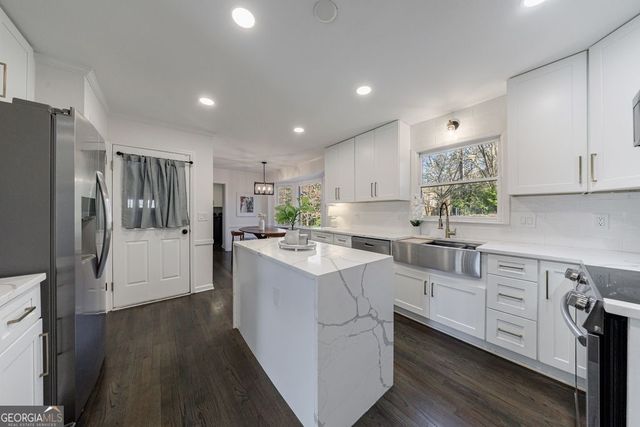 1499 Kings Down Circle, Atlanta, GA 30338