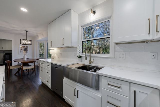 1499 Kings Down Circle, Atlanta, GA 30338