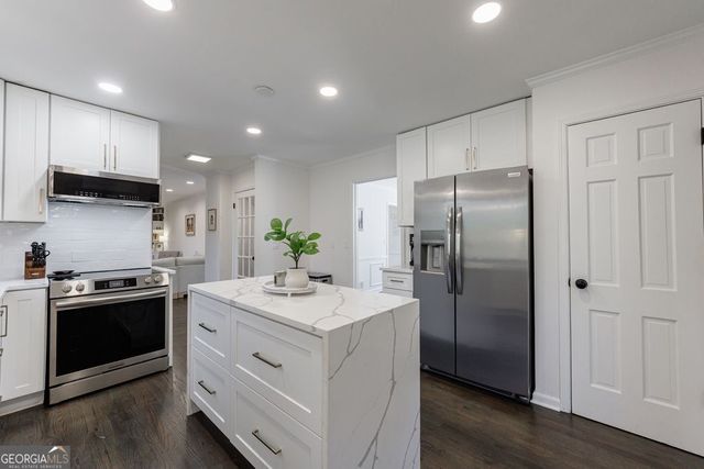 1499 Kings Down Circle, Atlanta, GA 30338