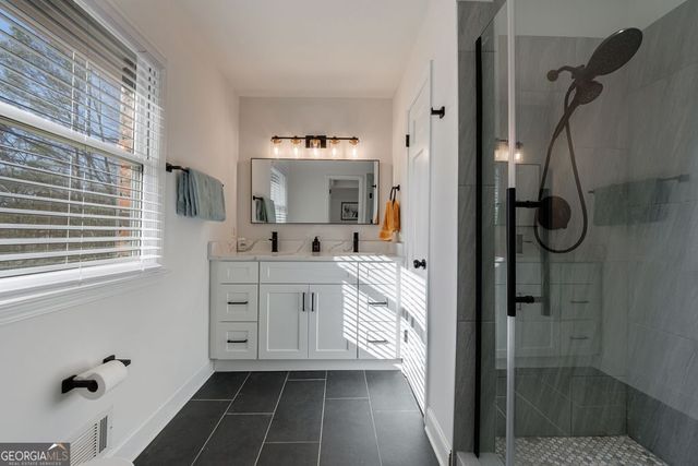 1499 Kings Down Circle, Atlanta, GA 30338