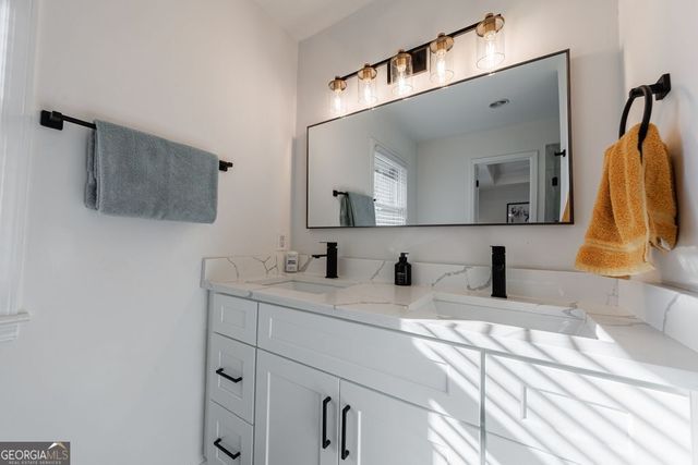 1499 Kings Down Circle, Atlanta, GA 30338