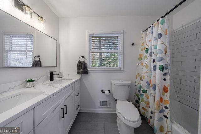 1499 Kings Down Circle, Atlanta, GA 30338