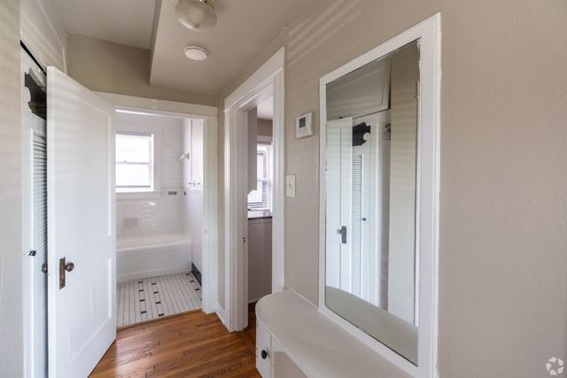 301 W Leuda Street 805D, Fort Worth, TX 76104