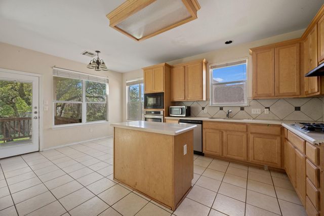 1905 Phantom Horse, Leander, TX 78641