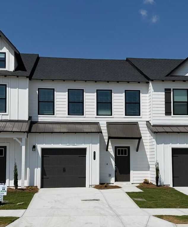 6616 Monarch Circle 64, Hixson, TN 37343