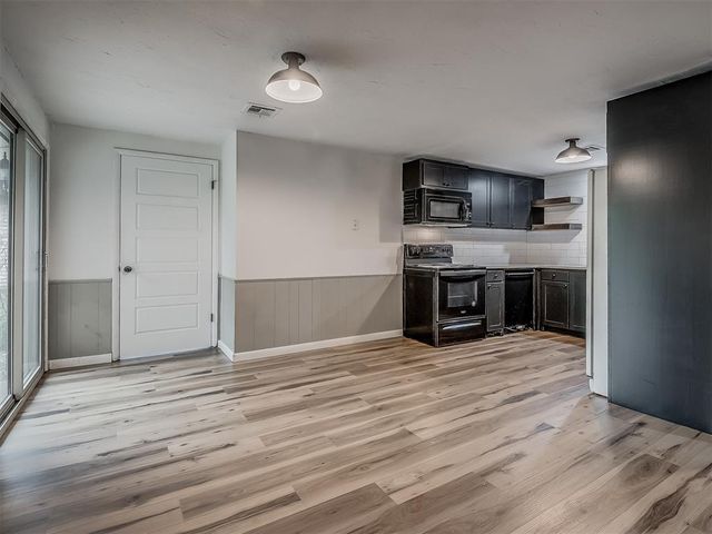 132 NW 80th Street, Oklahoma City, OK 73114