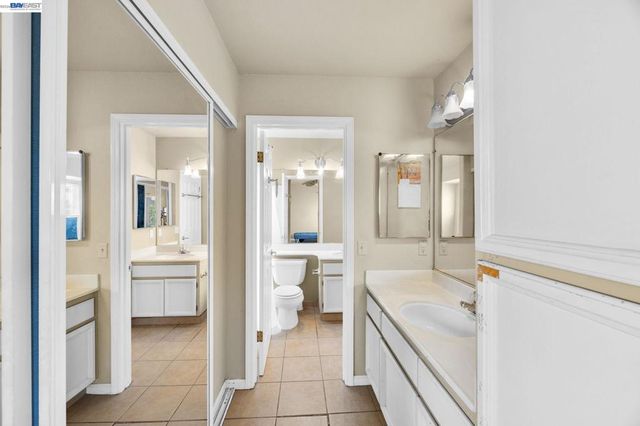 20667 Blossom Cmn, Hayward, CA 94541