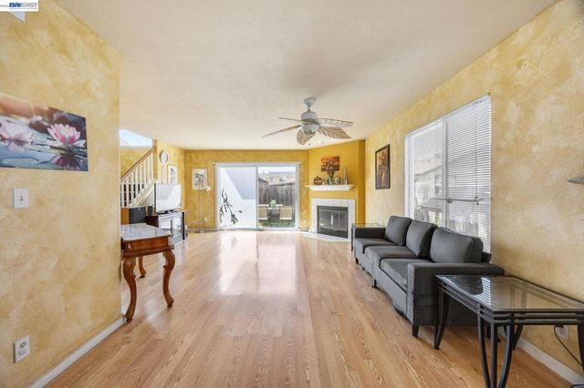 20667 Blossom Cmn, Hayward, CA 94541