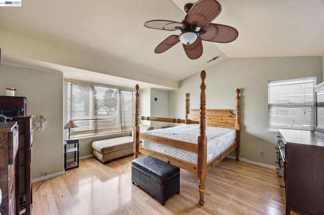 20667 Blossom Cmn, Hayward, CA 94541