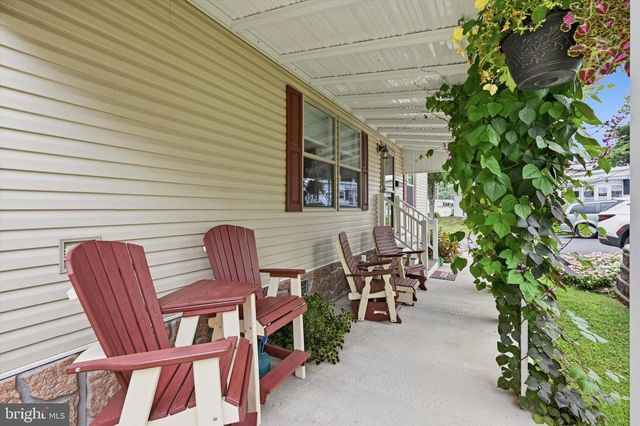 215 PARK DR, Media, PA 19063