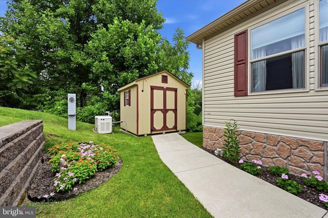 215 PARK DR, Media, PA 19063