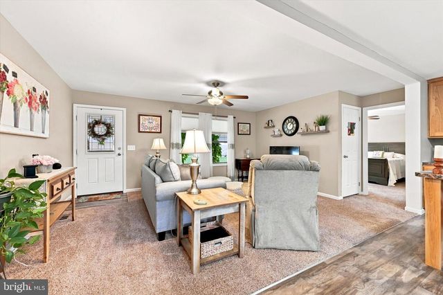 215 PARK DR, Media, PA 19063