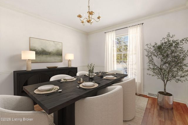 7816 Fairmeadows Ln, Louisville, KY 40222