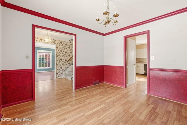 7816 Fairmeadows Ln, Louisville, KY 40222