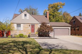 6835 E Pleasant Valley Road, Independence, OH 44131