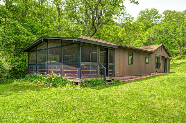 1691 Country Club Road, Nashville, IN 47448