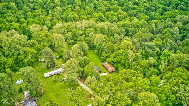 1691 Country Club Road, Nashville, IN 47448
