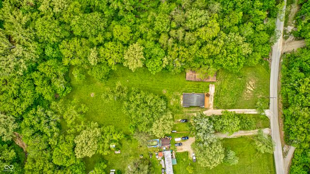 1691 Country Club Road, Nashville, IN 47448
