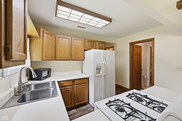 1691 Country Club Road, Nashville, IN 47448