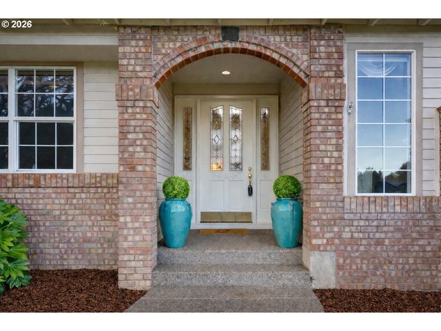 11830 Se EASTBOURNE Ln, Happy Valley, OR 97086