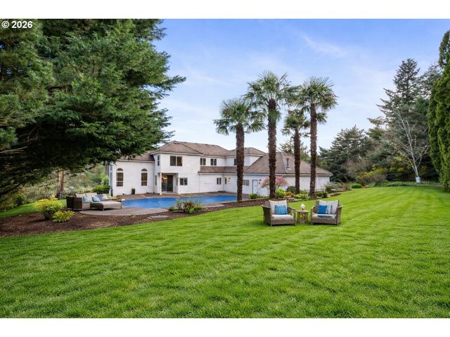 11830 Se EASTBOURNE Ln, Happy Valley, OR 97086