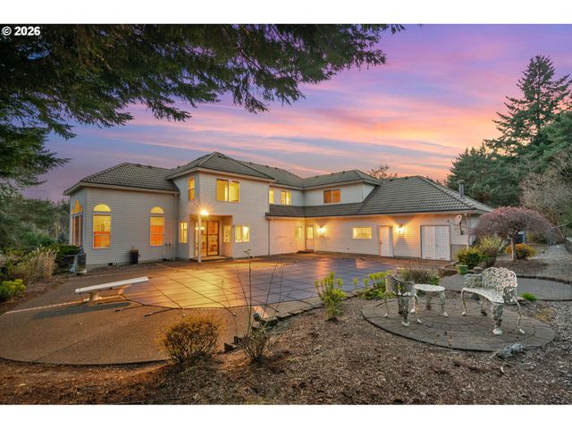 11830 Se EASTBOURNE Ln, Happy Valley, OR 97086
