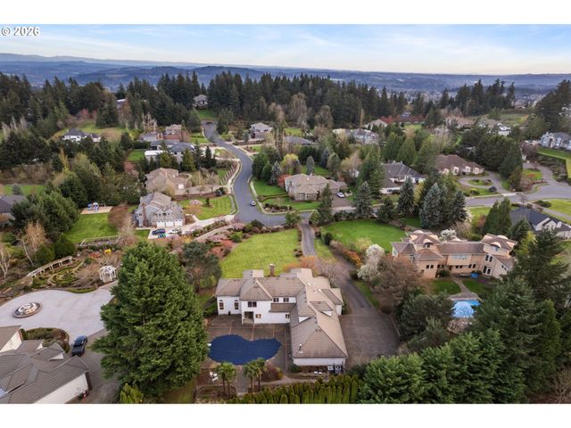 11830 Se EASTBOURNE Ln, Happy Valley, OR 97086