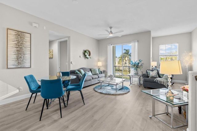 10480 SW Stephanie Way Unit 3-206, Port St Lucie, FL 34987