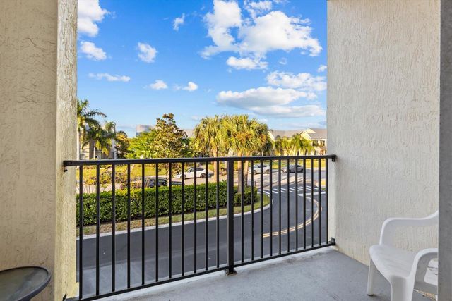 10480 SW Stephanie Way Unit 3-206, Port St Lucie, FL 34987