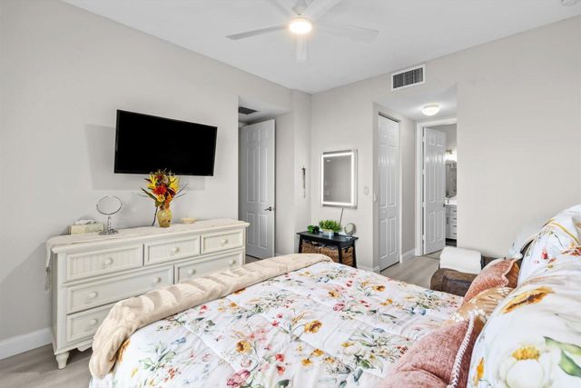 10480 SW Stephanie Way Unit 3-206, Port St Lucie, FL 34987