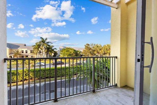 10480 SW Stephanie Way Unit 3-206, Port St Lucie, FL 34987