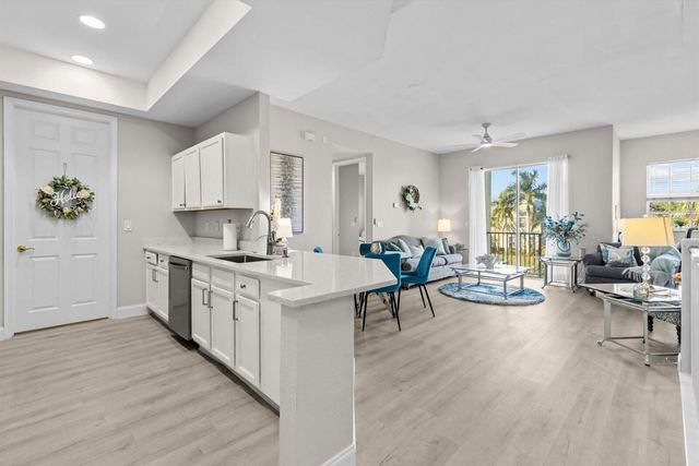 10480 SW Stephanie Way Unit 3-206, Port St Lucie, FL 34987