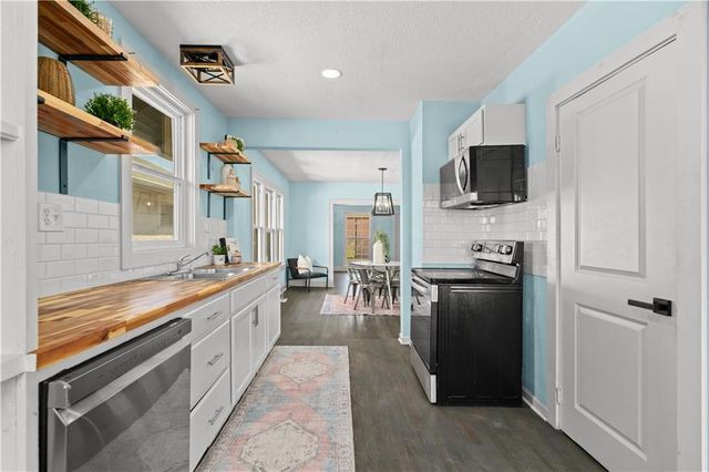 3506 Askew Avenue, Kansas City, MO 64128