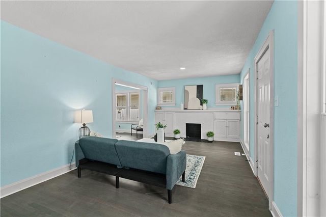 3506 Askew Avenue, Kansas City, MO 64128