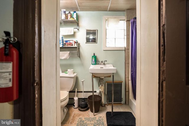 526 W JAMES ST, Lancaster, PA 17603