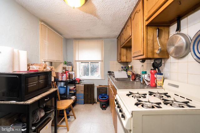 526 W JAMES ST, Lancaster, PA 17603