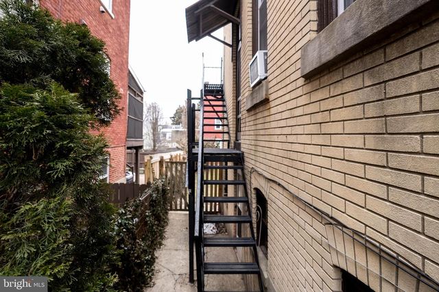 526 W JAMES ST, Lancaster, PA 17603