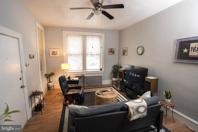 526 W JAMES ST, Lancaster, PA 17603