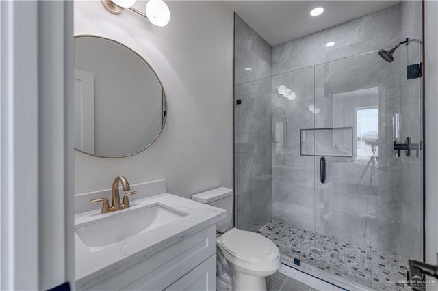 5408 N Crown Point, Pharr, TX 78577