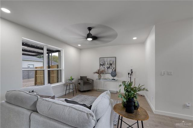 5408 N Crown Point, Pharr, TX 78577