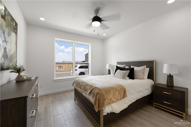 5408 N Crown Point, Pharr, TX 78577