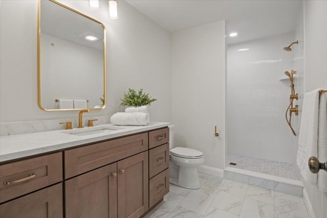 92 Uncas Avenue 2, Franklin, MA 02038