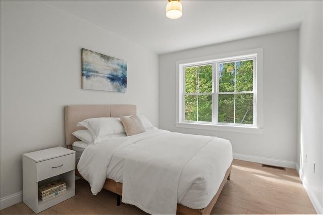 92 Uncas Avenue 2, Franklin, MA 02038
