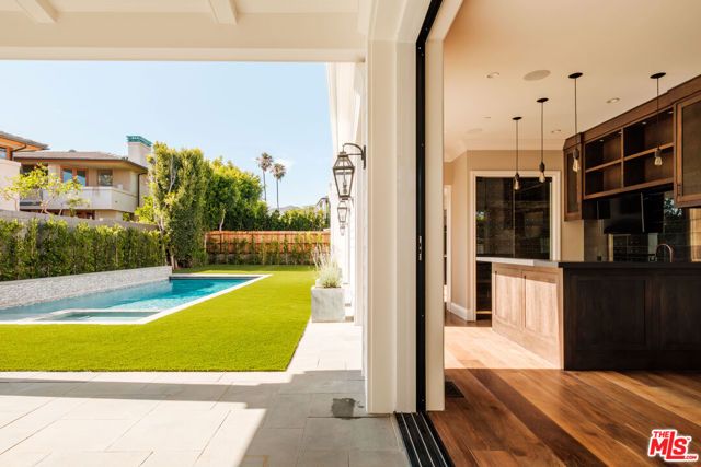 557 Chapala Drive, Pacific Palisades (los Angeles), CA 90272