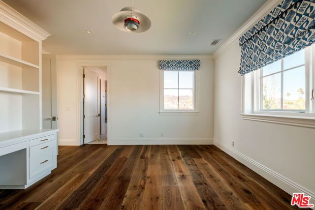 557 Chapala Drive, Pacific Palisades (los Angeles), CA 90272