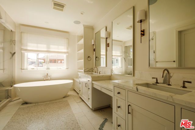 557 Chapala Drive, Pacific Palisades (los Angeles), CA 90272