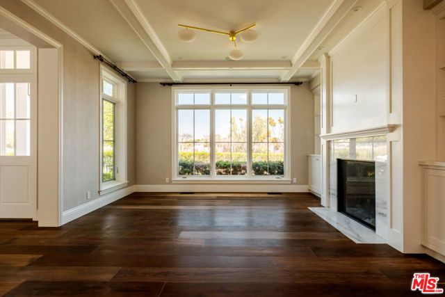 557 Chapala Drive, Pacific Palisades (los Angeles), CA 90272