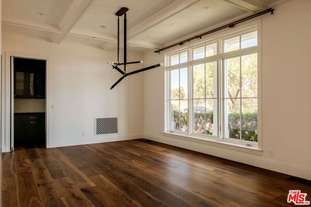 557 Chapala Drive, Pacific Palisades (los Angeles), CA 90272