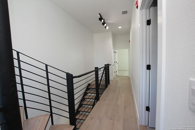 203 Paschal St Unit 102, San Antonio, TX 78212
